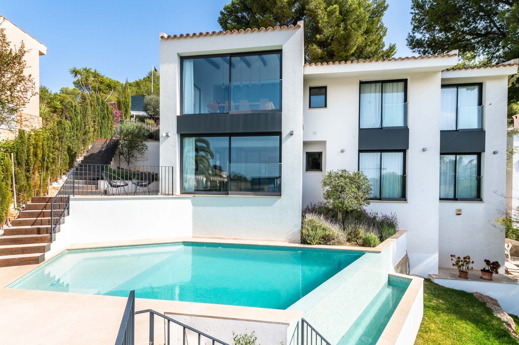 STYLISH VILLA IN NOVA SANTA PONSA WITH PRIVATE POOL NEAR THE SEA